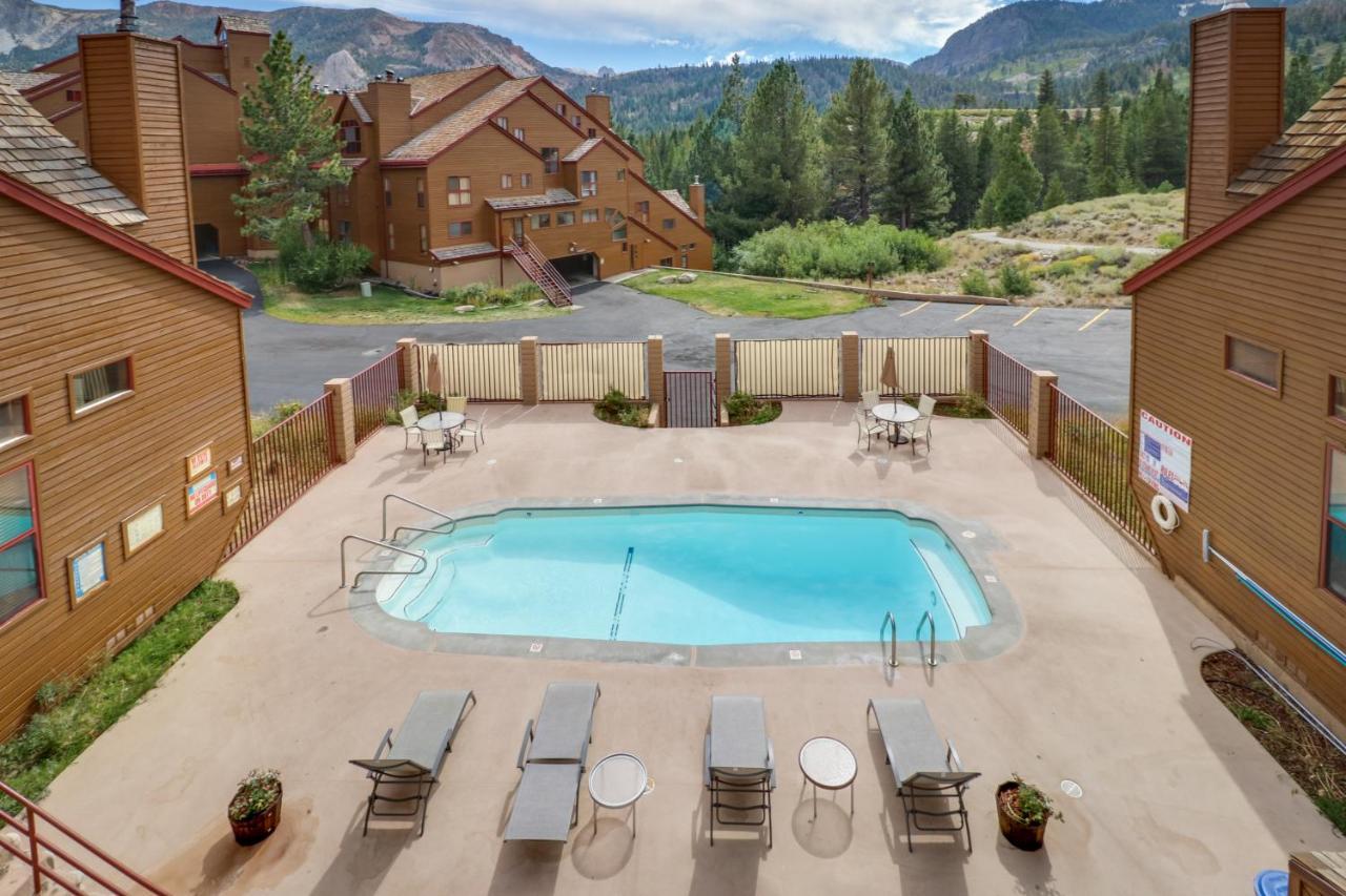 Hotel Aspen Creek 2 *